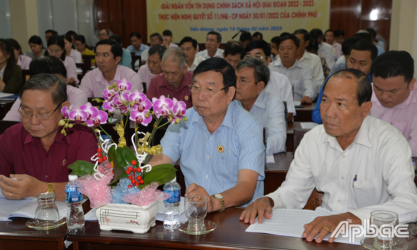 Đại biểu tham dự hội nghị