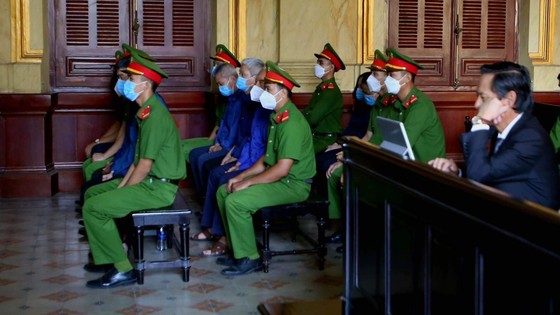 Các bị cáo tại phiên tòa.