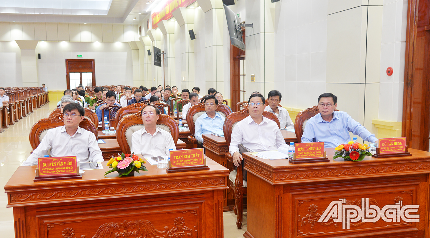 Quang cảnh hội nghị