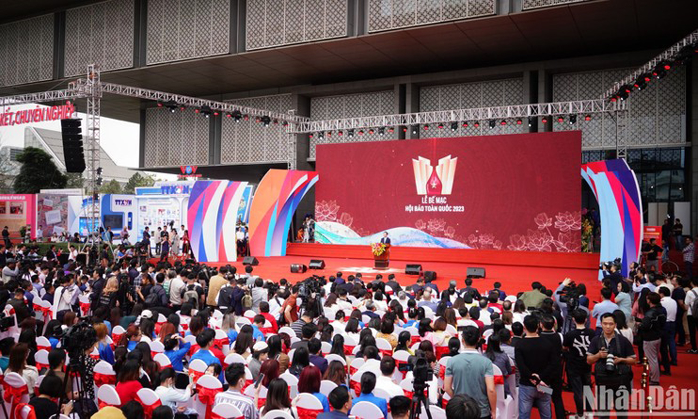 Toàn cảnh Lễ bế mạc Hội Báo toàn quốc năm 2023. (Ảnh: THÀNH ĐẠT)