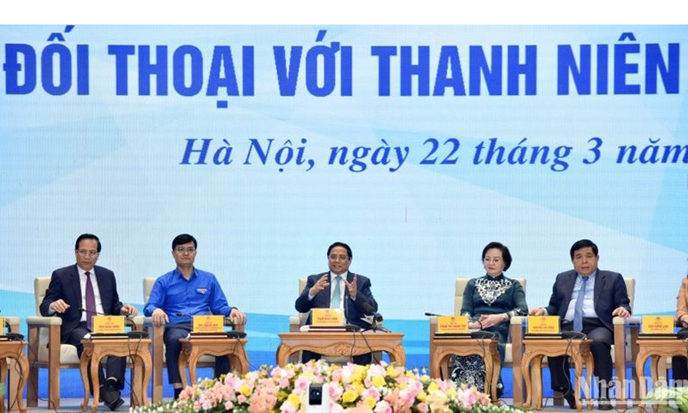 Thủ tướng Phạm Minh Chính và các đại biểu đối thoại với thanh niên.