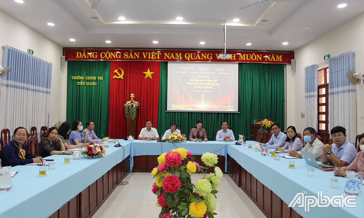 Hội nghị trực tuyến phát động Cuộc thi lần thứ ba - năm 2023 tại điểm cầu Tiền Giang.