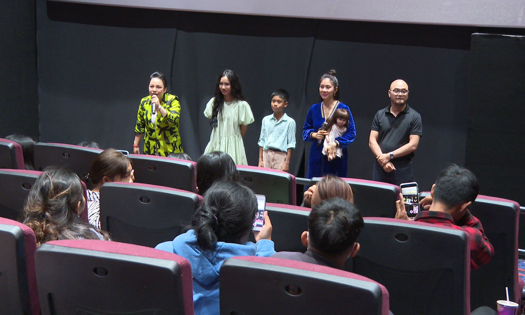 Đoàn làm phim Vong Nhi, 