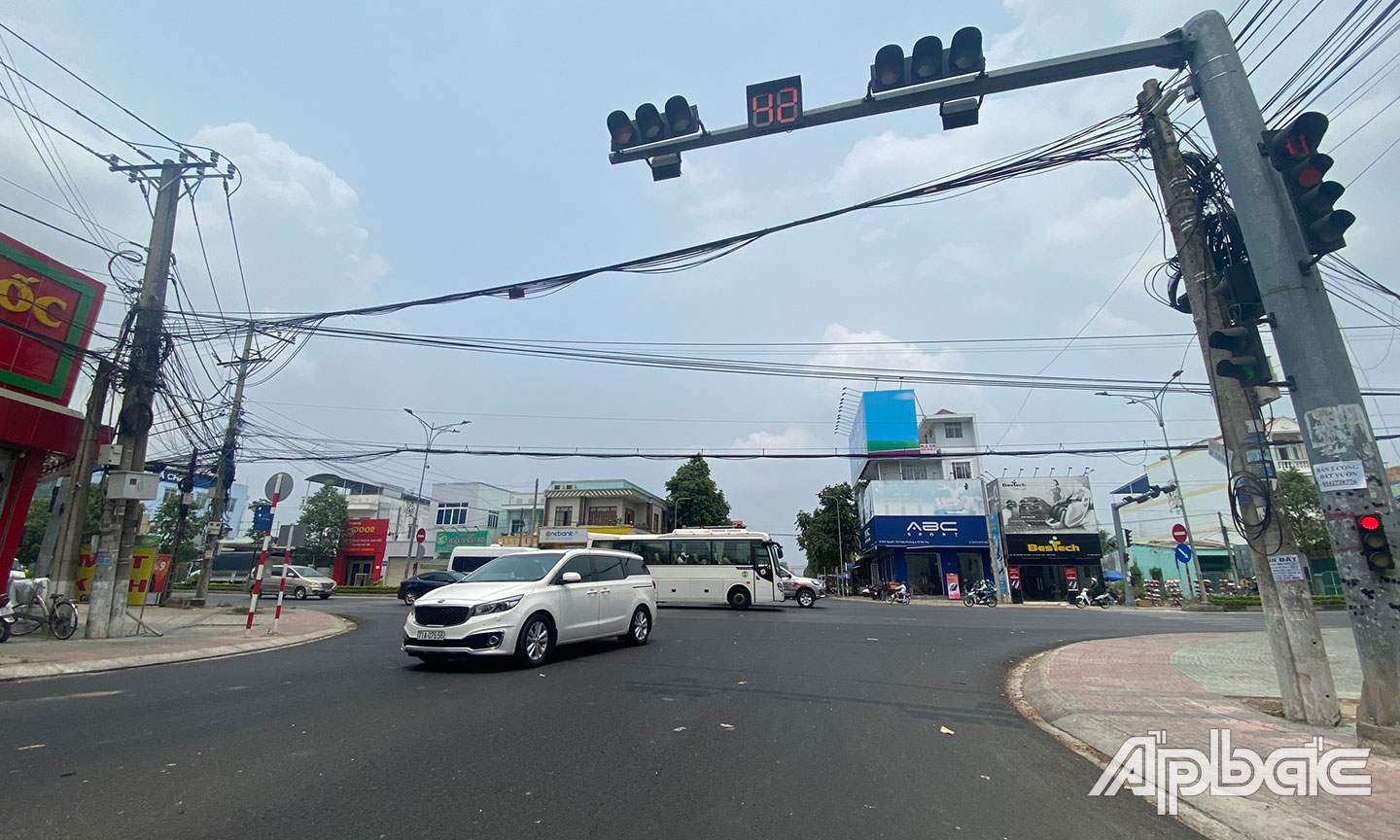 Camera thông minh sẽ xử phạt nguội trên quốc lộ 60, đoạn ngã tư Lê Văn Phẩm và quốc lộ 60.