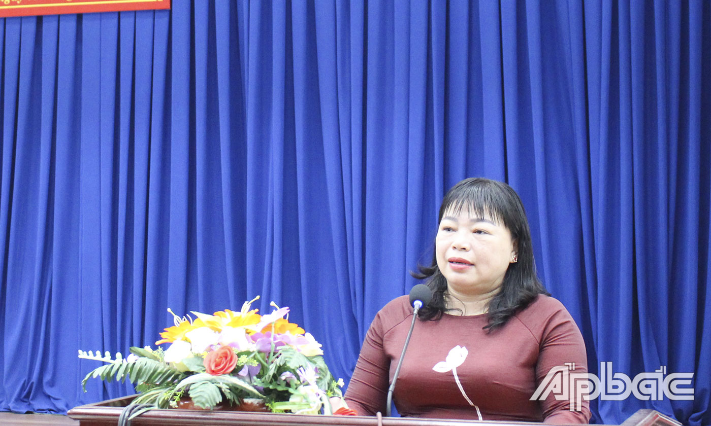 Đồng chí Thái Ngọc Bảo Trâm phát biểu tại buổi lễ.