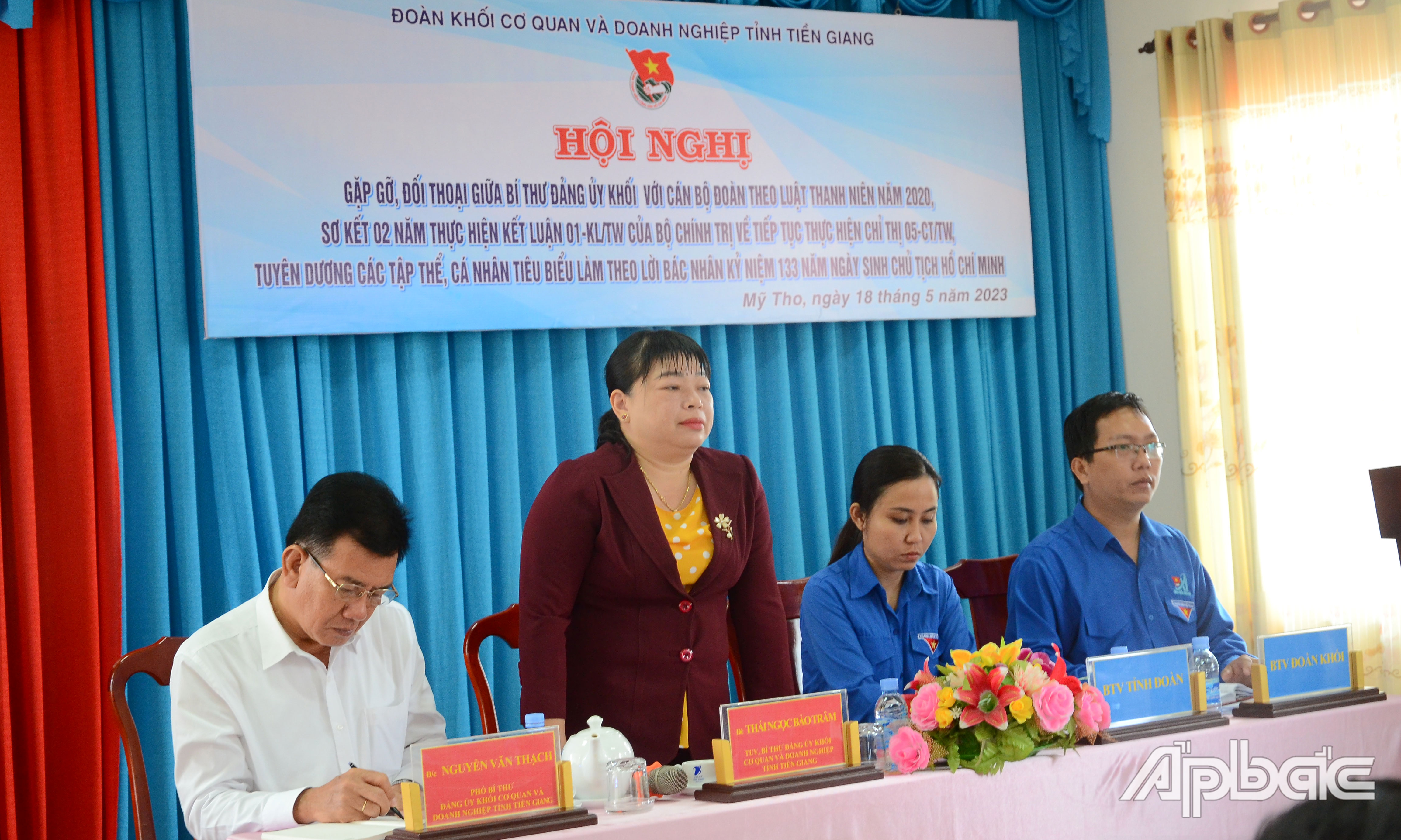 Đồng chí Thái Ngọc Bảo Trâm phát biểu tại hội nghị.