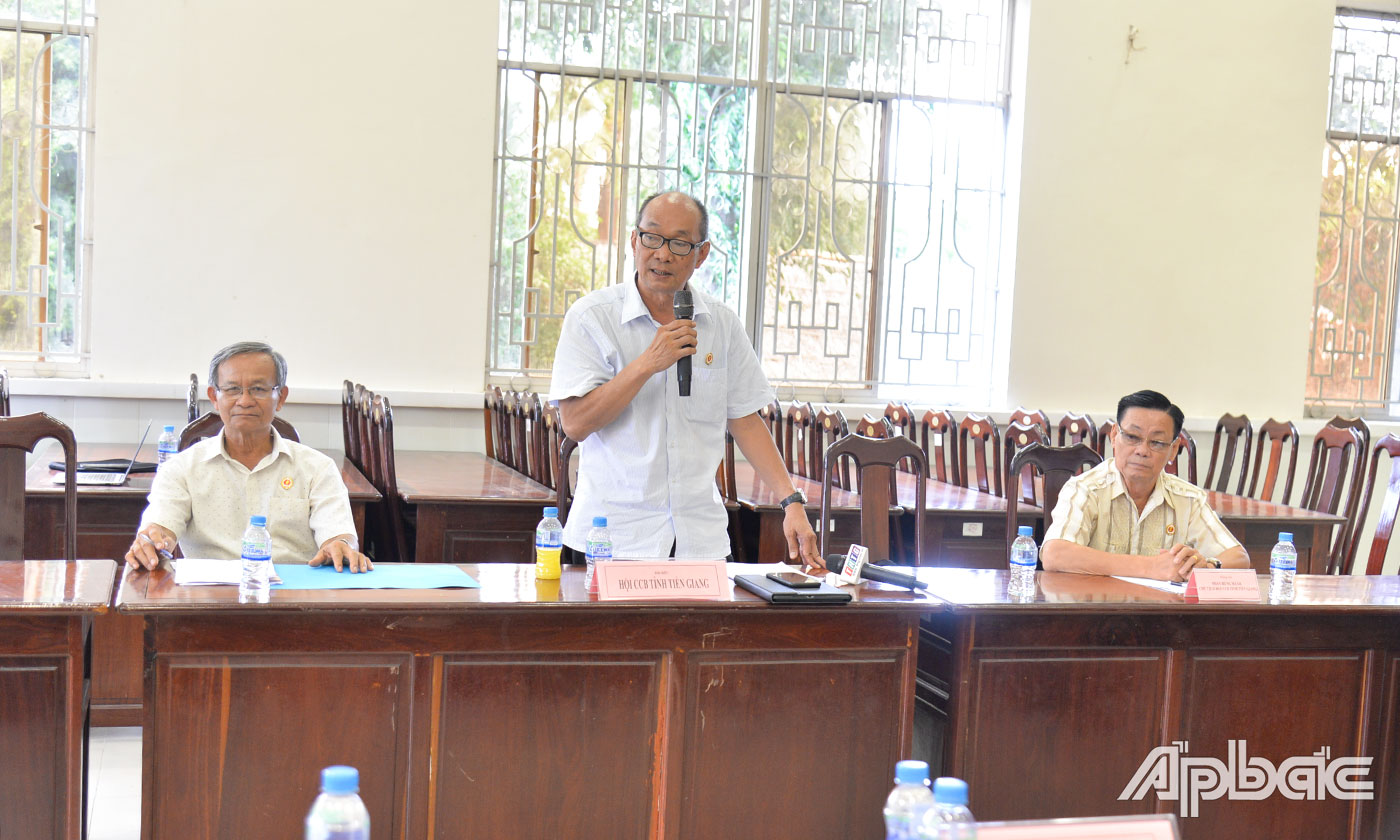 Đại diện Hội Cựu chiến binh tỉnh Tiền Giang phát biểu ý kiến.