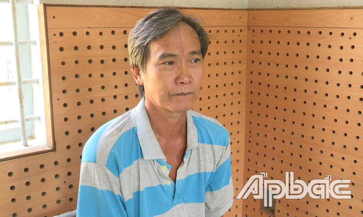 Kiệt tại cơ quan Công an.