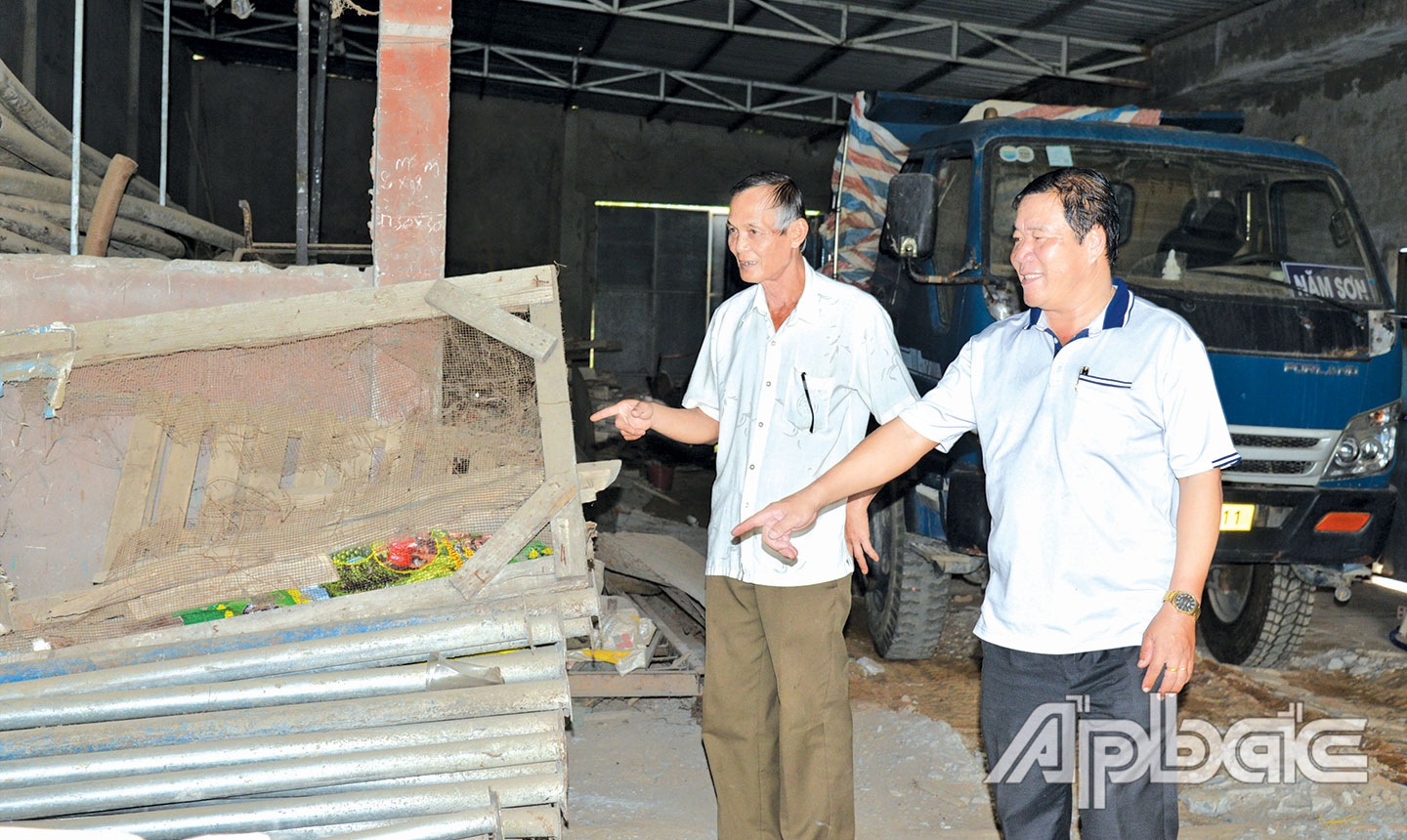 CCB Phan Ngọc Sơn (phía trước)