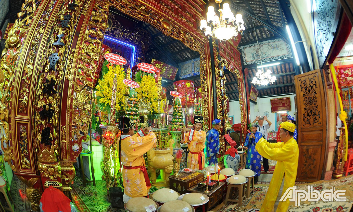 Lễ Kỳ yên tại Đình Điều Hòa - nét đẹp văn hóa truyền thống của người dân Tiền Giang từ bao đời nay.  Ảnh: Duy Nhựt