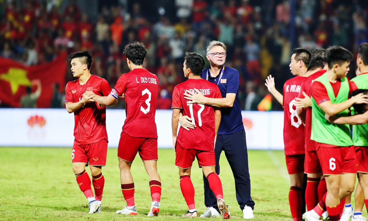 HLV Philippe Troussier sẽ dẫn dắt đội tuyển U23 Việt Nam thứ nhất. Ảnh: VFF