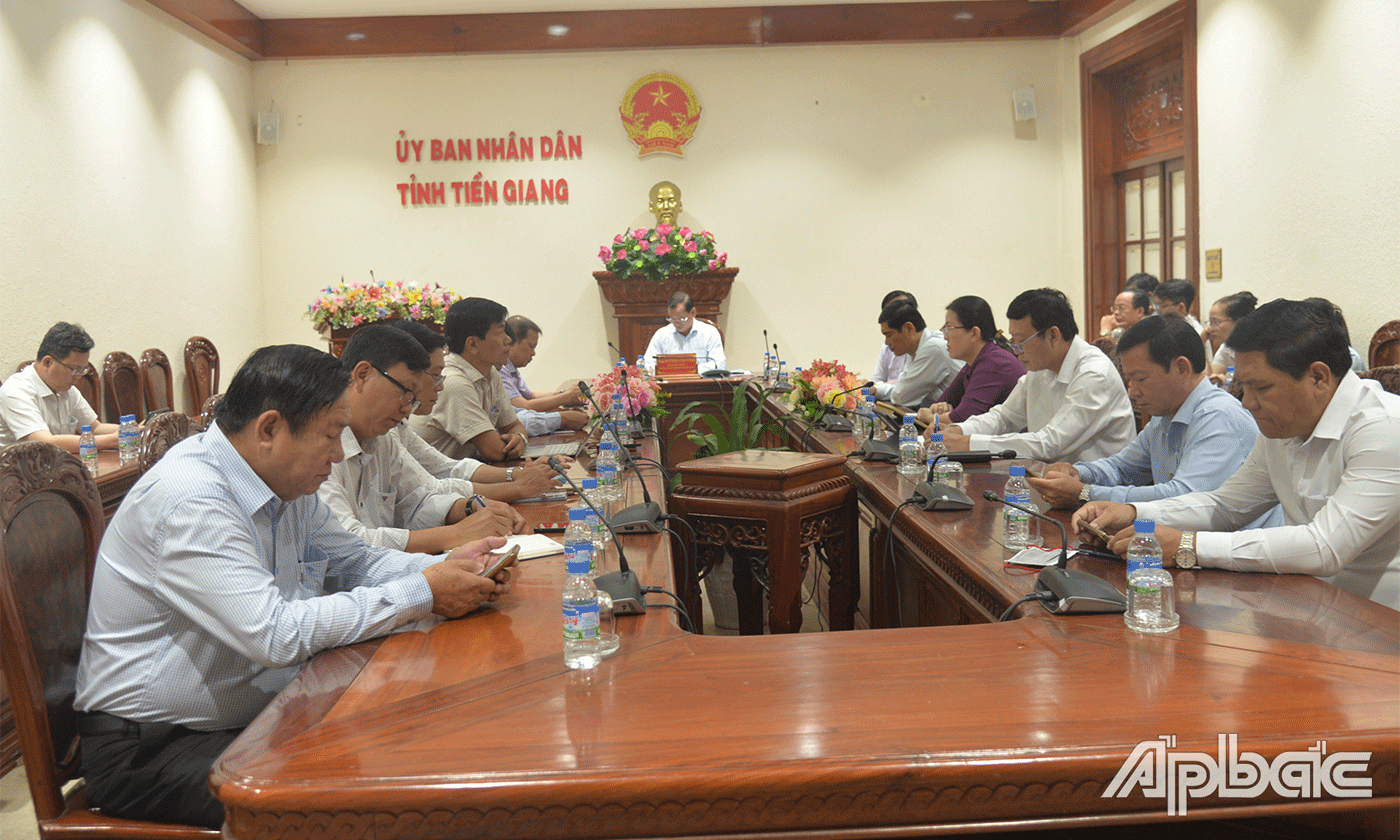 Tại điểm cầu Tiền Giang.