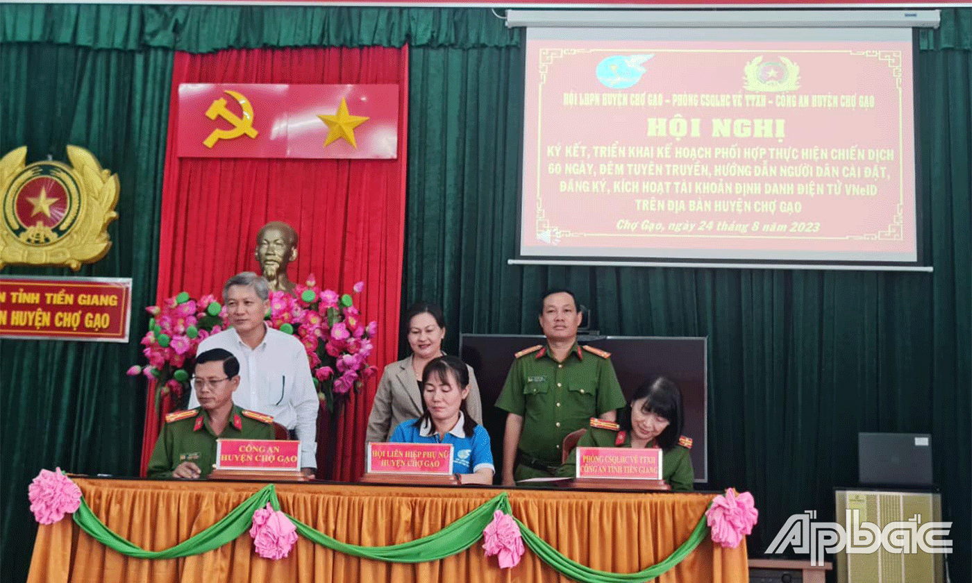 3 đơn vị ký kết phát động thực hiện vào ngày 28-8.