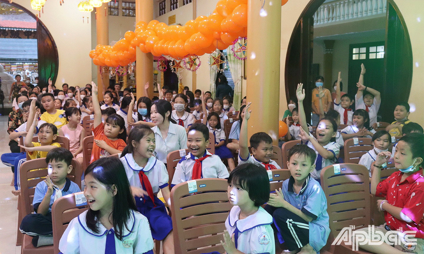 Niềm hân hoan của các em thiếu nhi khi tham gia Chương trình