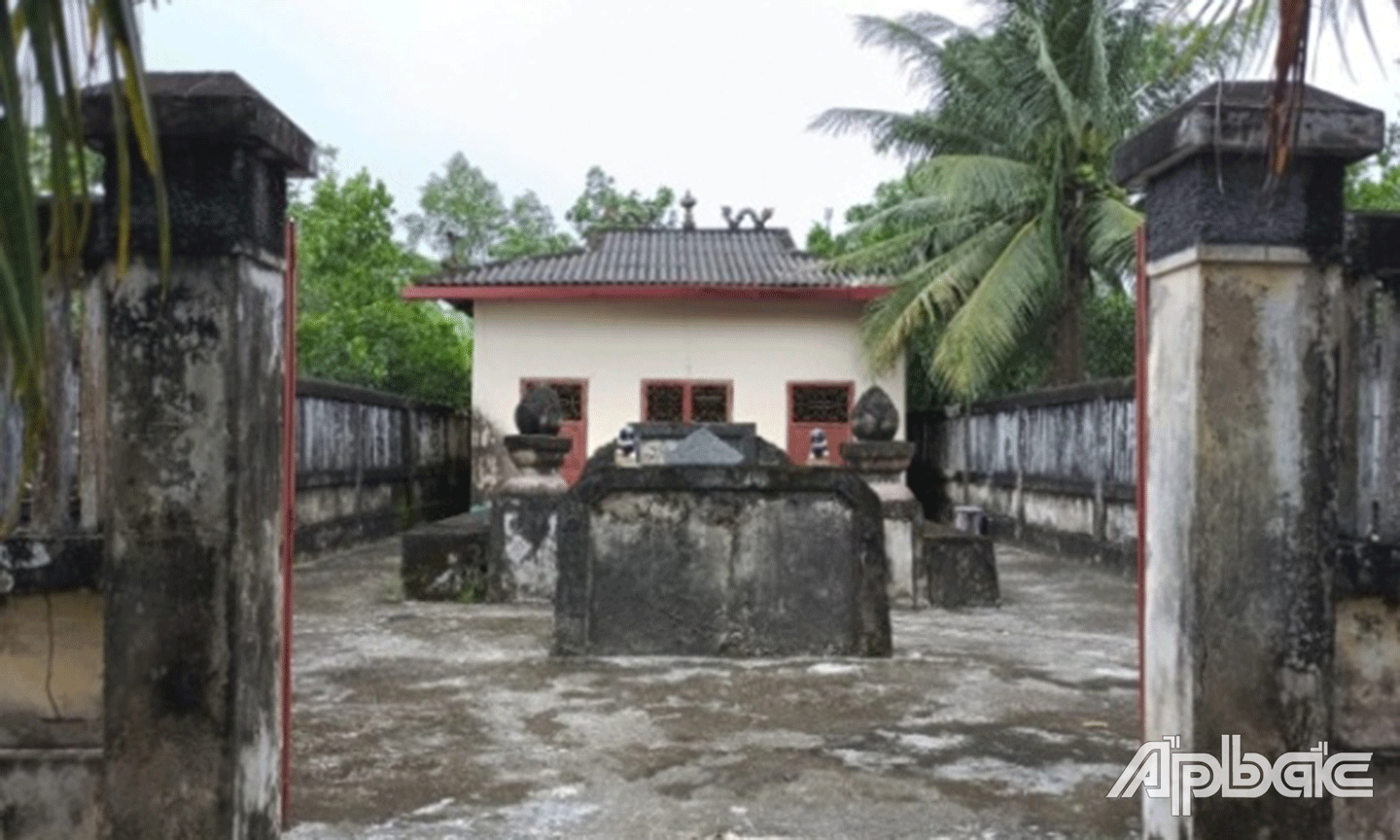 Khu mộ ông Lê Văn Hiếu.            