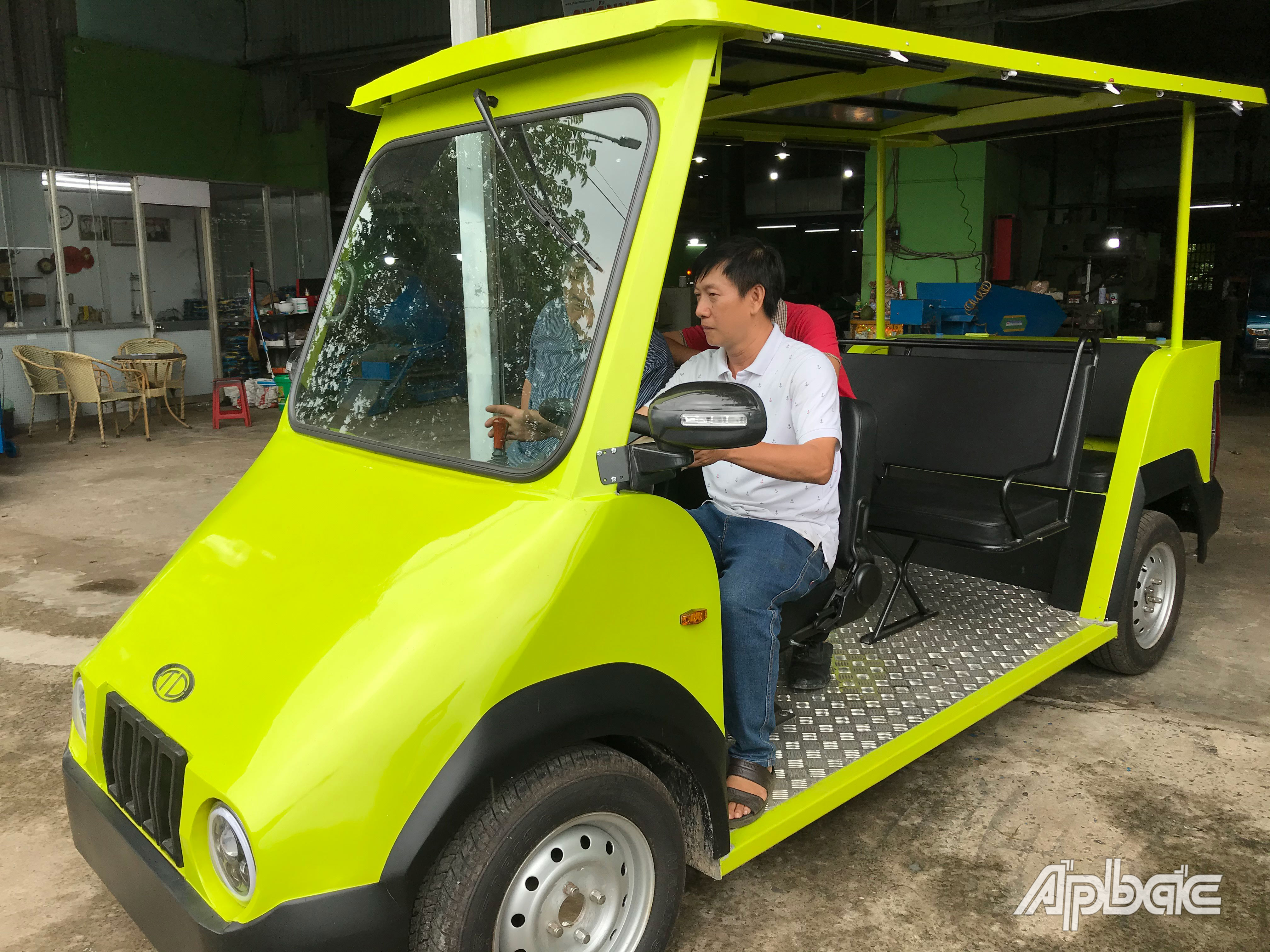 Ô tô điện phiên bản mới của KS Nguyễn Thanh Tùng.