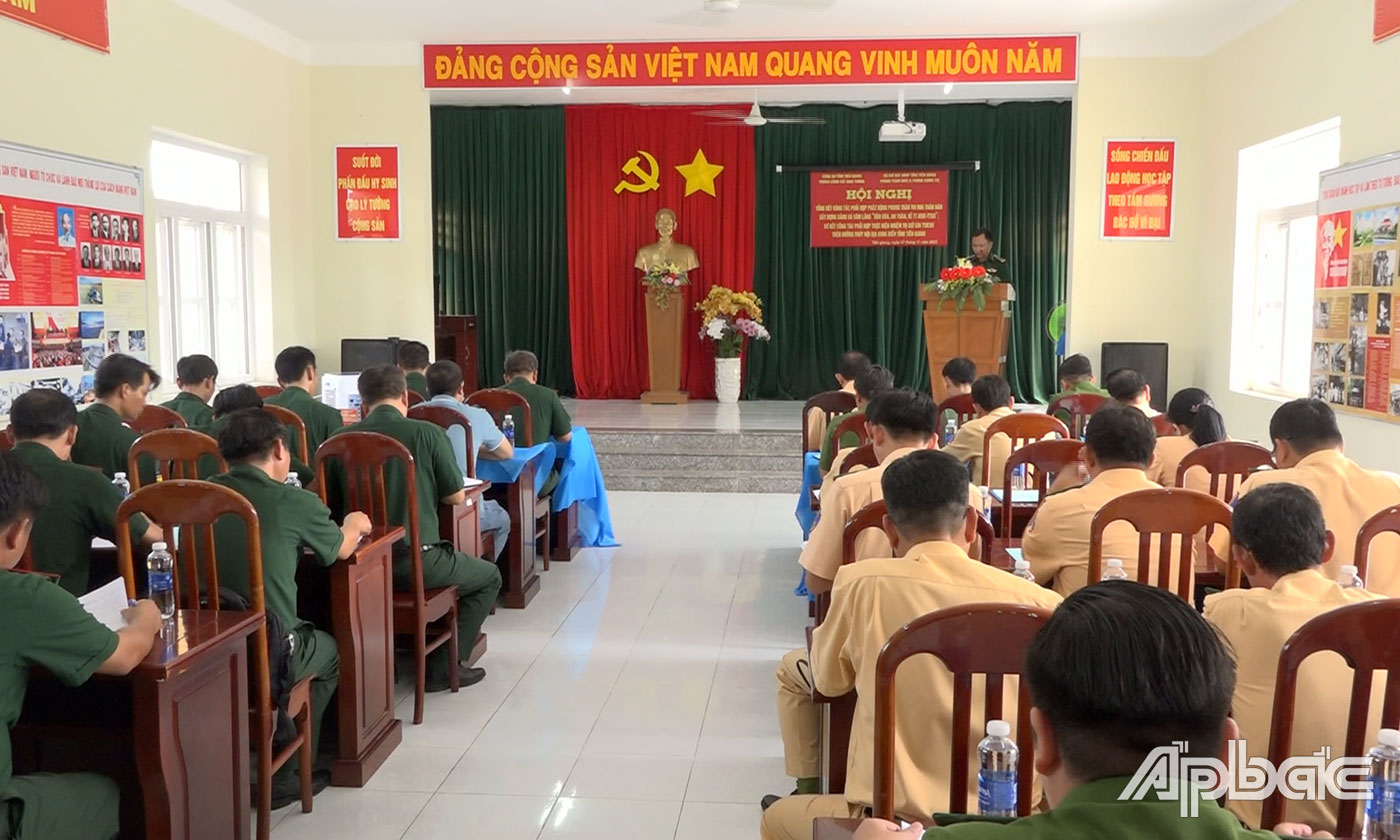 Quang cảnh hội nghị.