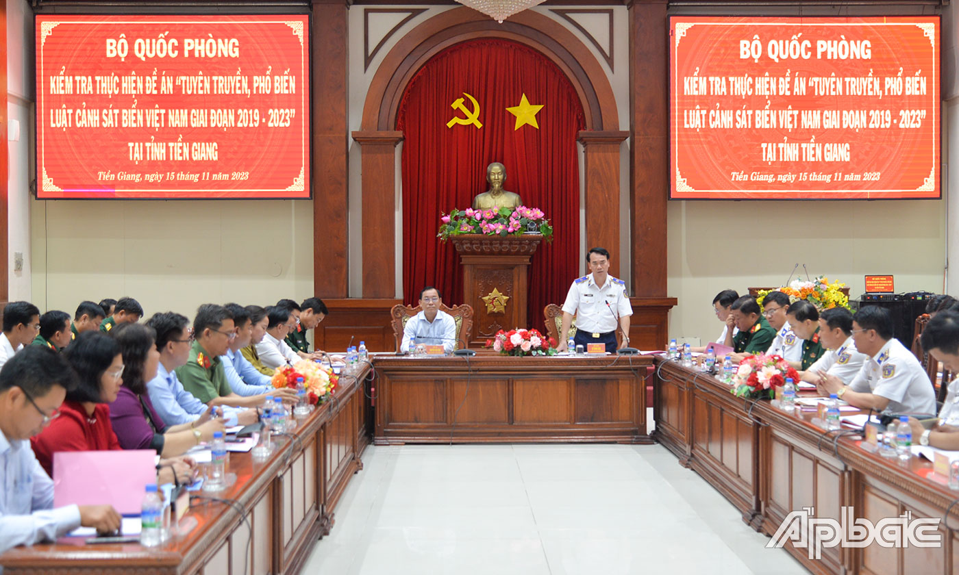 Quang cảnh buổi kiểm tra.