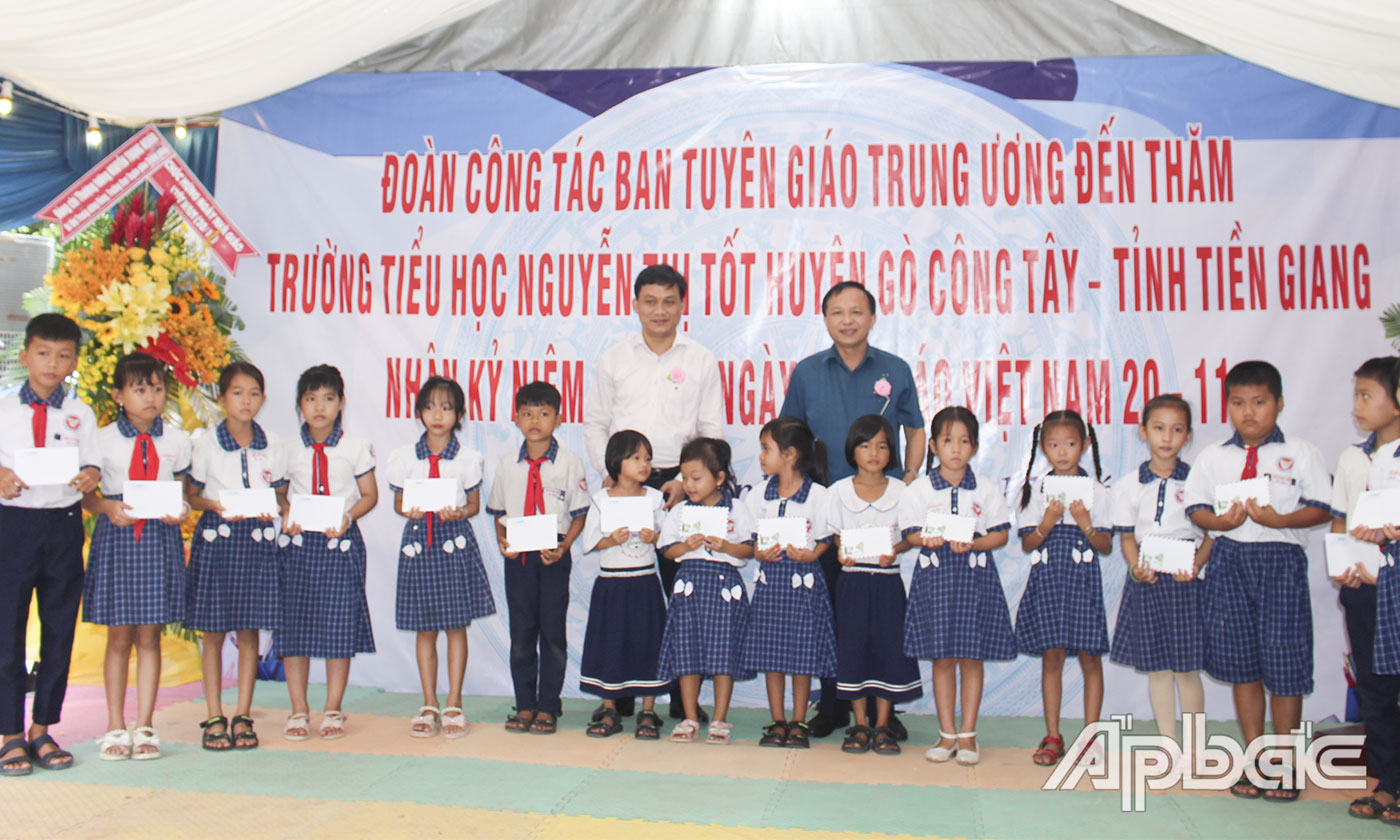 đồng chí Phạm Ngọc Phương, Vụ trưởng, Thư ký Trưởng ban Tuyên giáo Trung ương