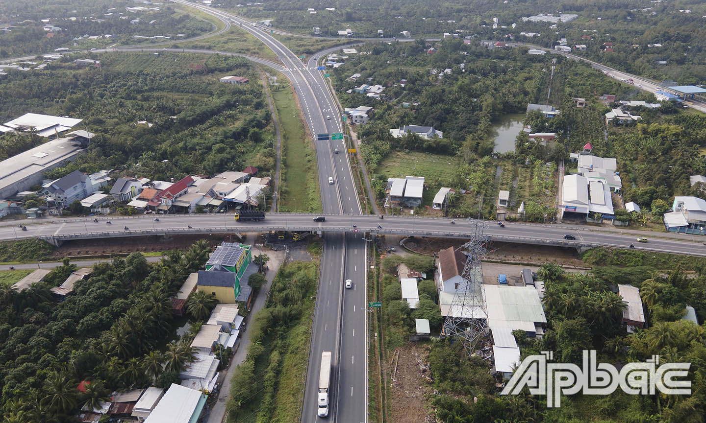 Cao tốc Trung Lương- Mỹ Thuận - Cần Thơ chia lửa quốc lộ 1.