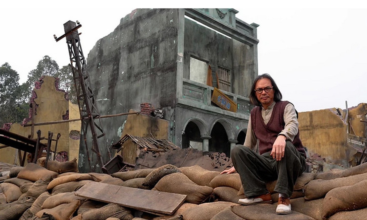 NSND, đạo diễn, diễn viên Trần Lực trên phim trường