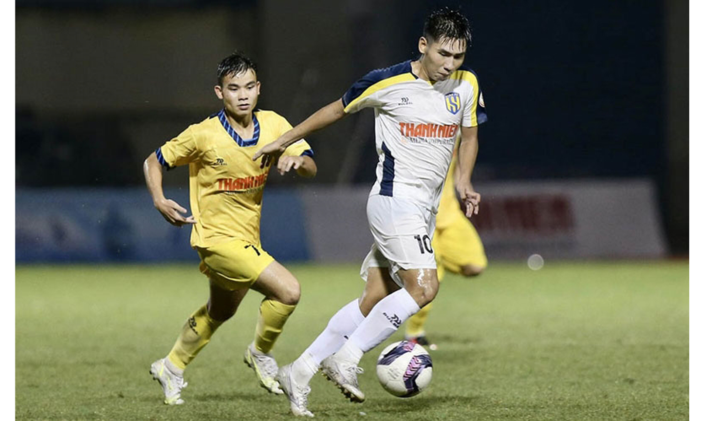 Đinh Xuân Tiến cũng toả sáng ở các cấp độ trẻ Sông Lam Nghệ An. Ảnh: Báo Lao động