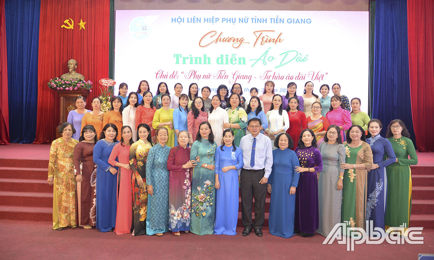 Các đại biểu dự....