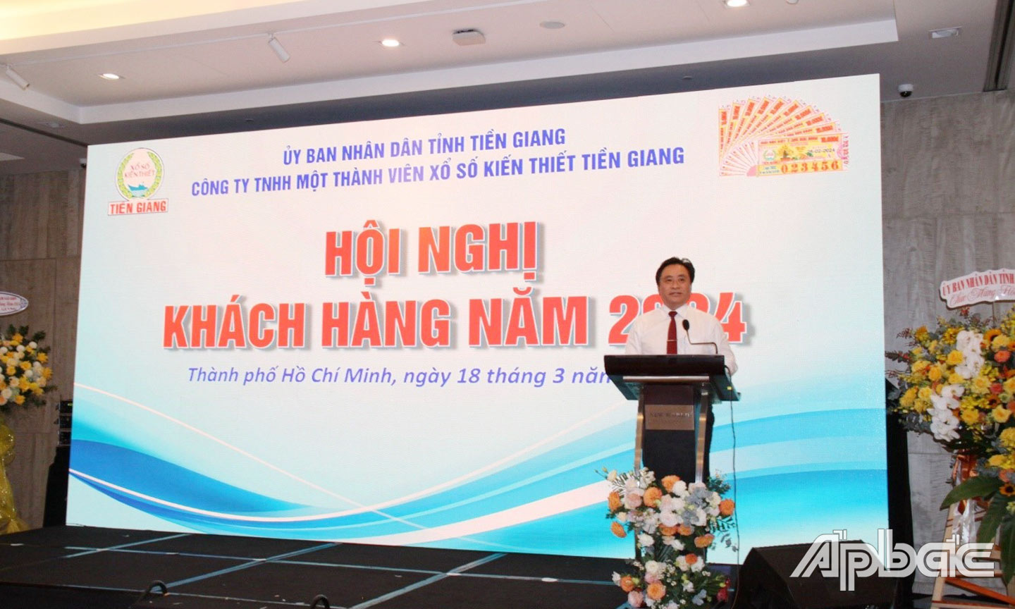 Ông Trần Văn Dũng, Ủy viên Ban Thường vụ Tỉnh ủy, Phó Chủ tịch Thường trực Ủy ban nhân dân tỉnh, Chủ tịch Hội đồng Giám sát Xổ số tỉnh Tiền Giang phát biểu chỉ đạo Hội nghị.