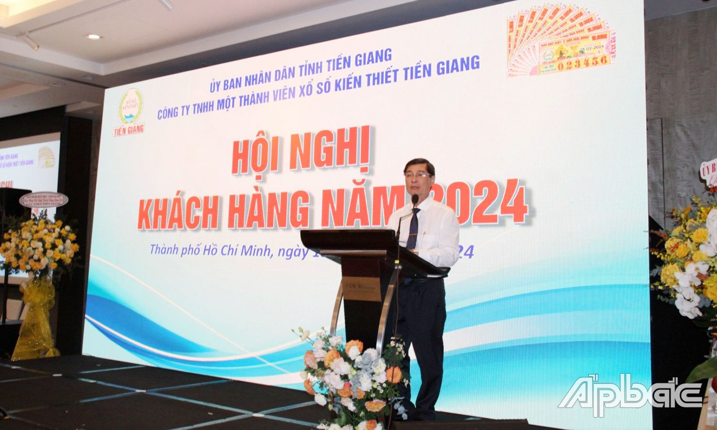 Ông Trần Văn An, Giám đốc Công ty báo cáo tình hình kết quả hoạt động kinh doanh Xổ số kiến thiết năm 2023 và Phương hướng hoạt động kinh doanh Xổ số kiến thiết năm 2024.