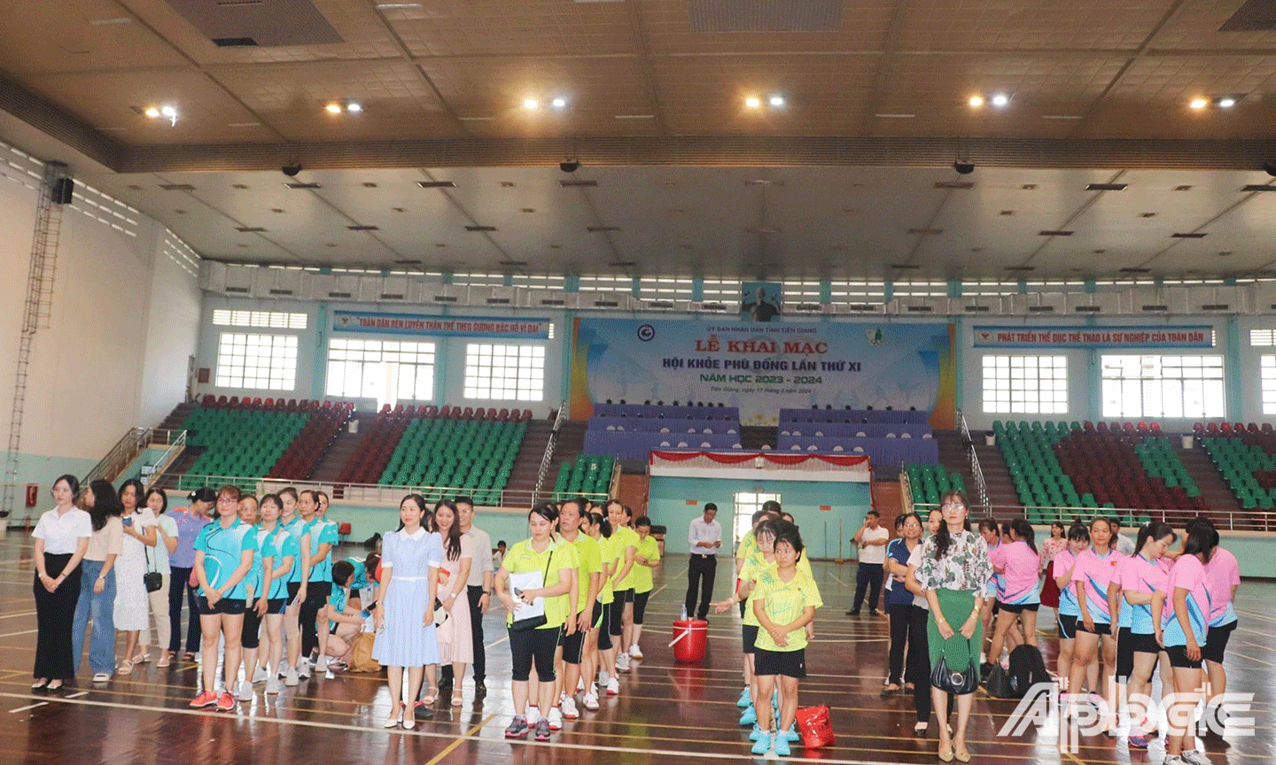 Vận động viên tham gia thi đấu