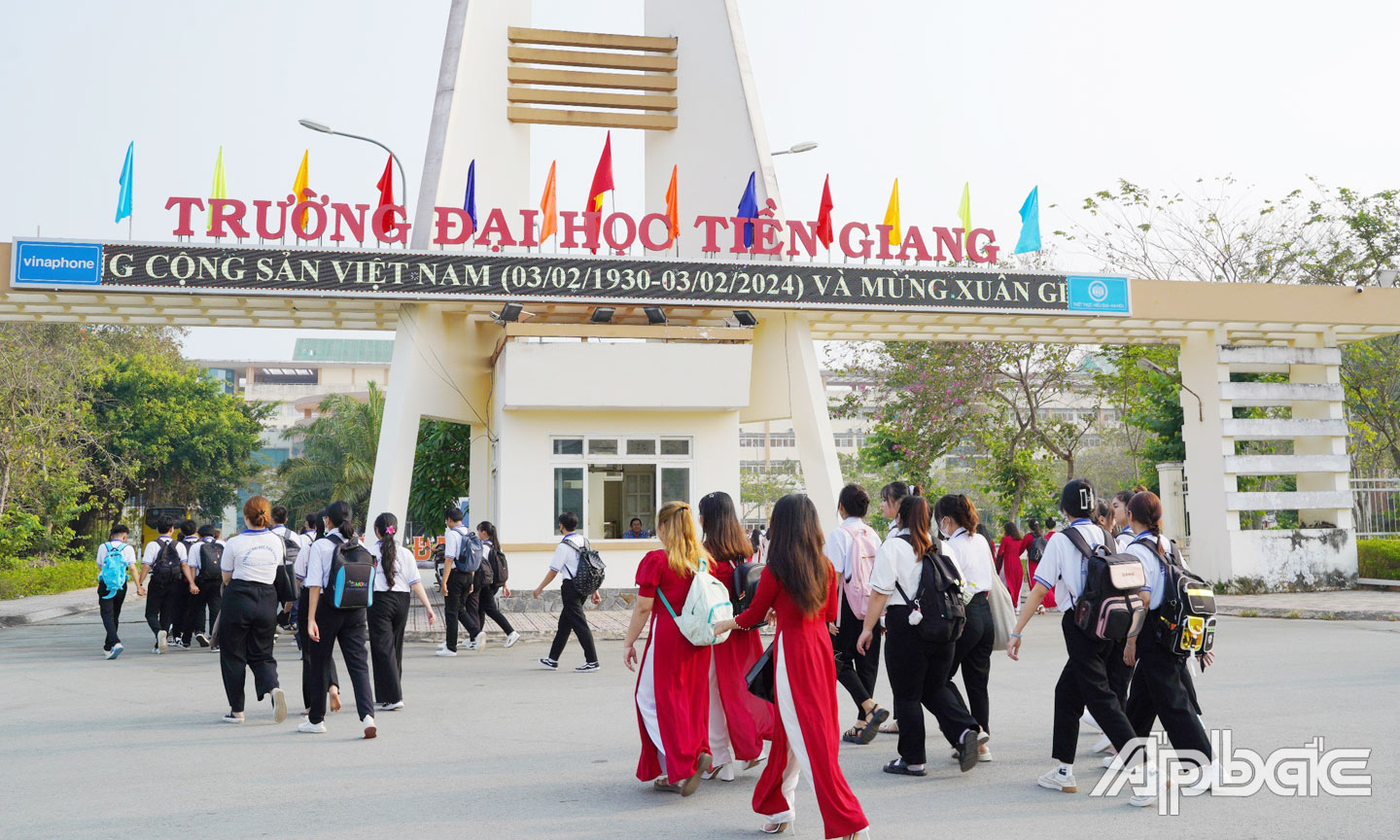 Trường ĐH Tiền Giang cơ sở Thân Cửu Nghĩa.