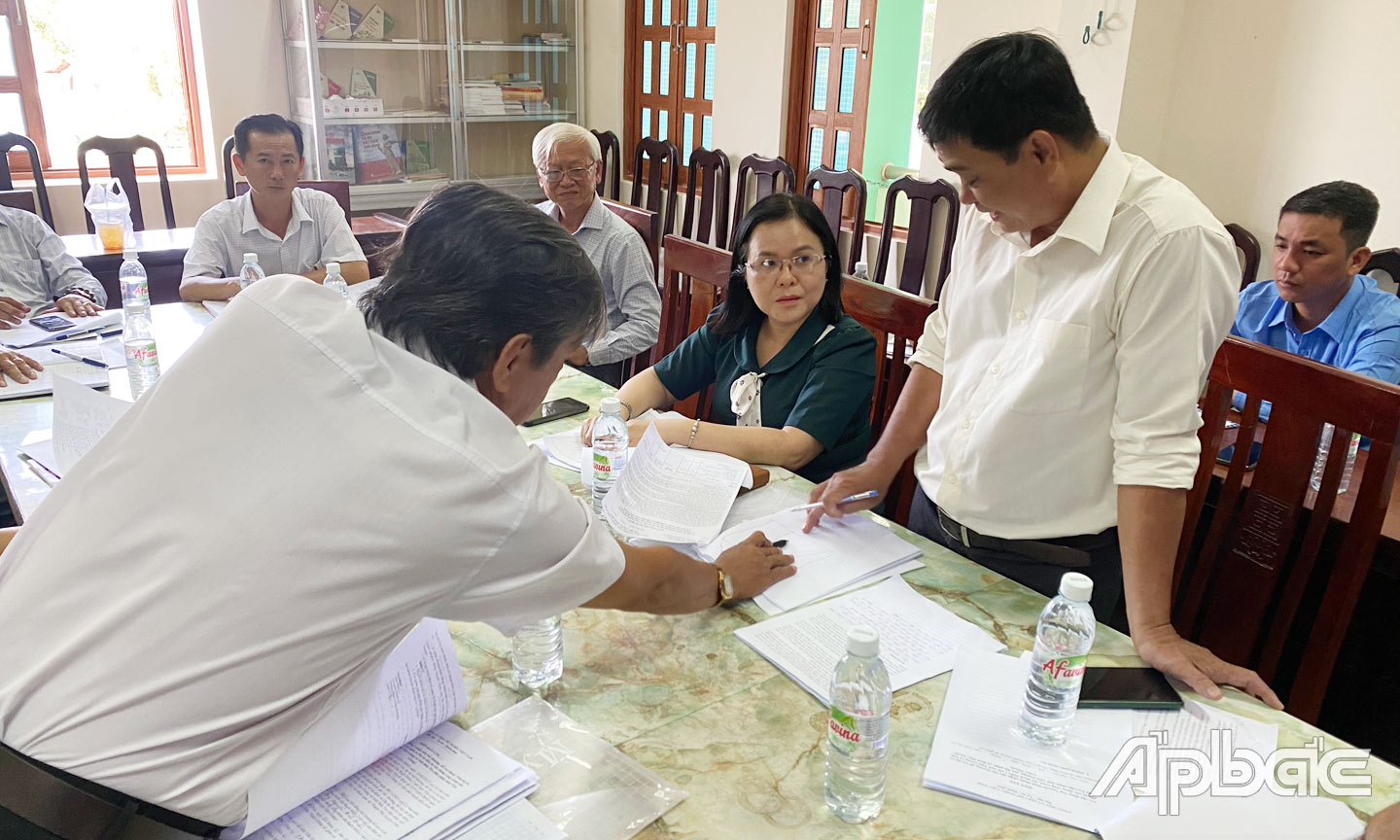 Các cấp, các ngành của tỉnh Tiền Giang nỗ lực giải quyết kiến nghị của người dân để an tâm bàn giao mặt bằng.