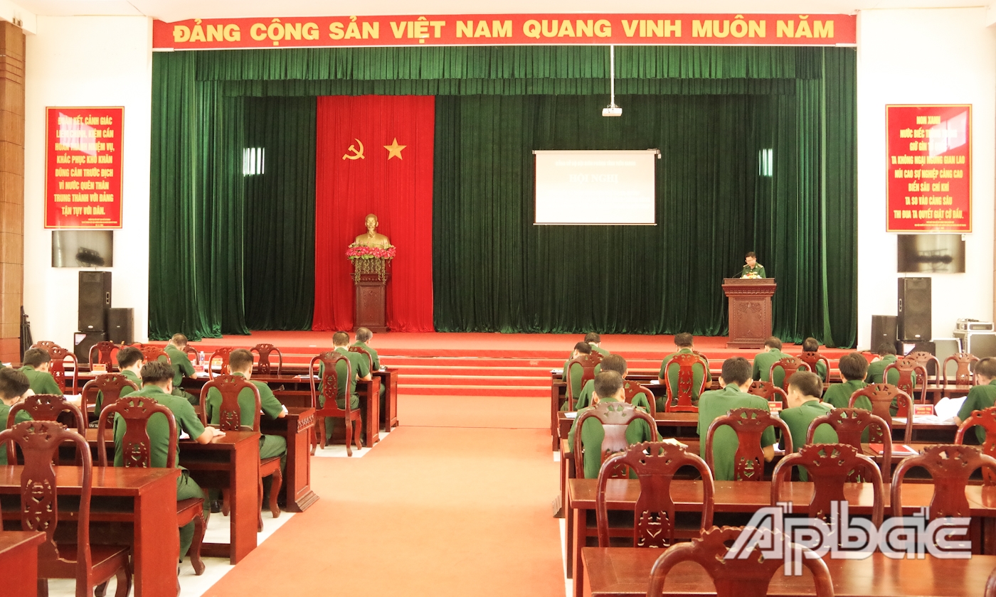 Quang cảnh hội nghị.