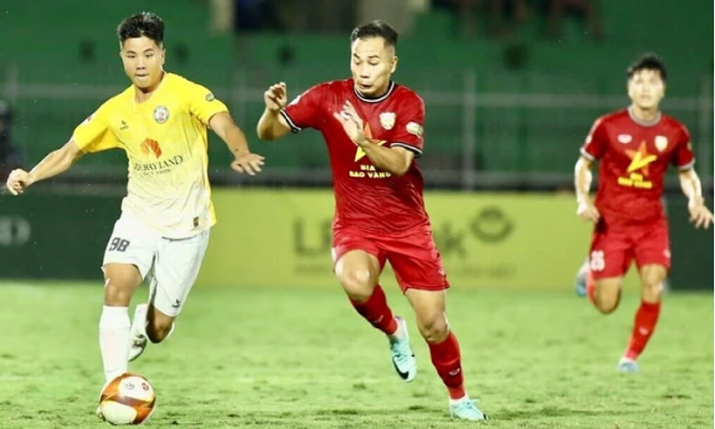 Sự cố về 5 cầu thủ sử dụng ma túy khiến Hà Tĩnh không có đội hình mạnh nhất cho trận đấu gặp Bình Định. Ảnh: https://thethao.sggp.org.vn