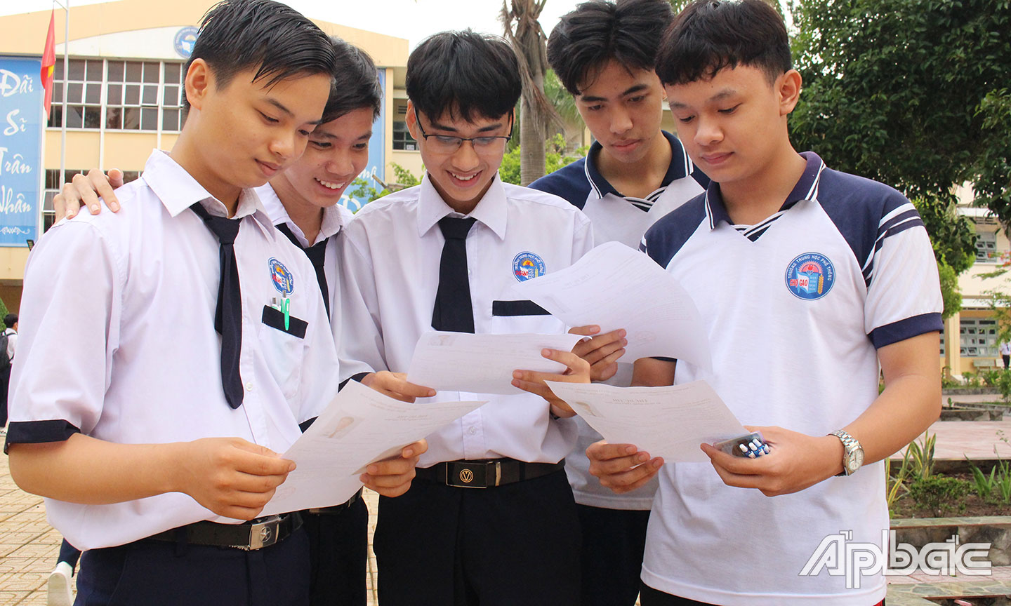 Các TS dự thi tốt nghiệp THPT năm 2024 tại điểm thi Trường THPT Chợ Gạo (huyện Chợ Gạo).