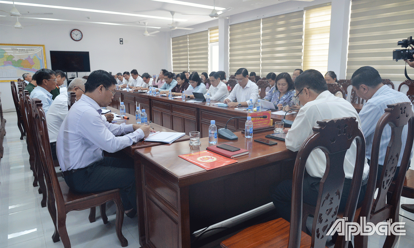 Quang cảnh hội nghị.