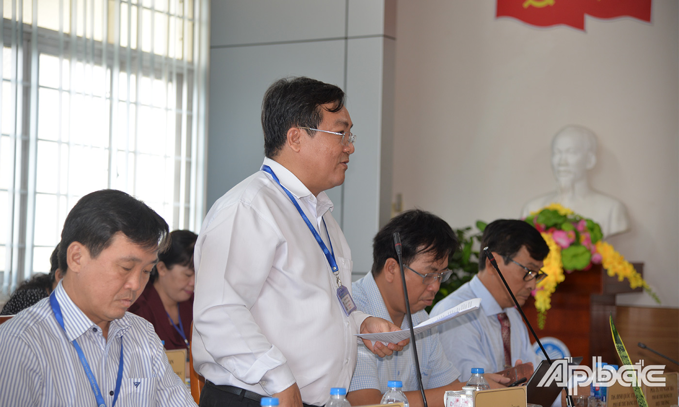 Lãnh đạo Trường Đại học Tiền Giang thông tin tinh hình việc thực hiện chính sách, pháp luật về đổi mới hệ thống tổ chức và quản lý, nâng cao chất lượng, hiệu quả hoạt động của các đơn vị