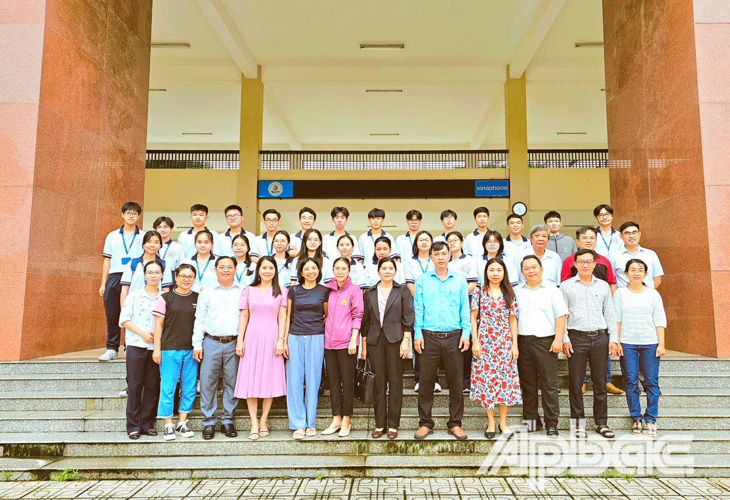 đoàn Trường THPT Chuyên Tiền Giang có 24 học sinh đoạt giải Trại hè Phương Nam lần thứ VII.