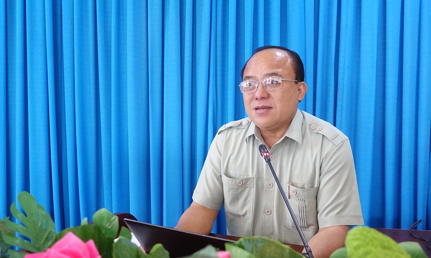 Nguyễn Chí Trung, Ủy viên Ủy ban Trung ương MTTQ Việt Nam, Ủy viên Ban Thường vụ Tỉnh ủy, Chủ tịch UBMTTQ Việt Nam tỉnh Tiền Giang phát biểu chỉ đạo tại hội nghị