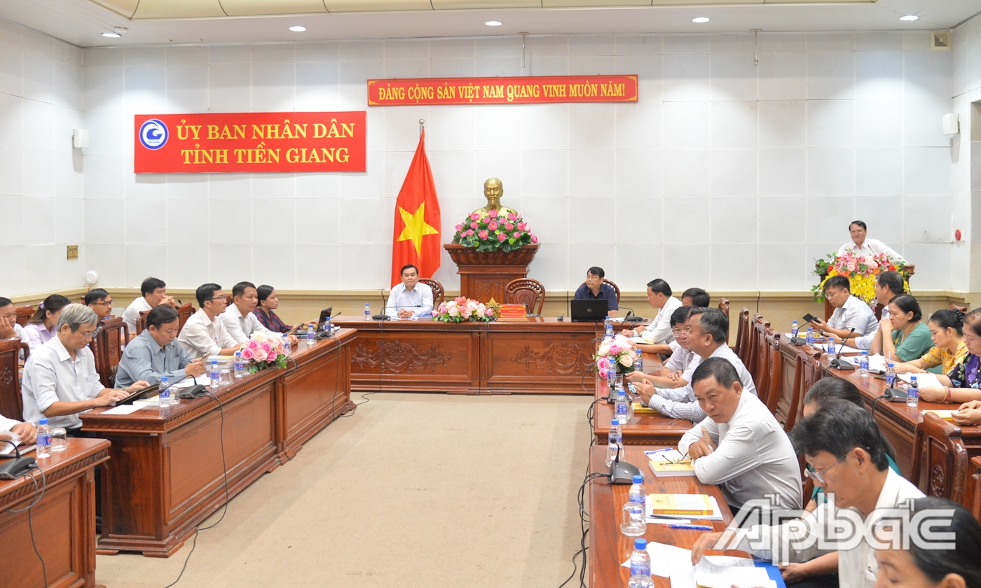 Đại biểu tham dự hội nghị.