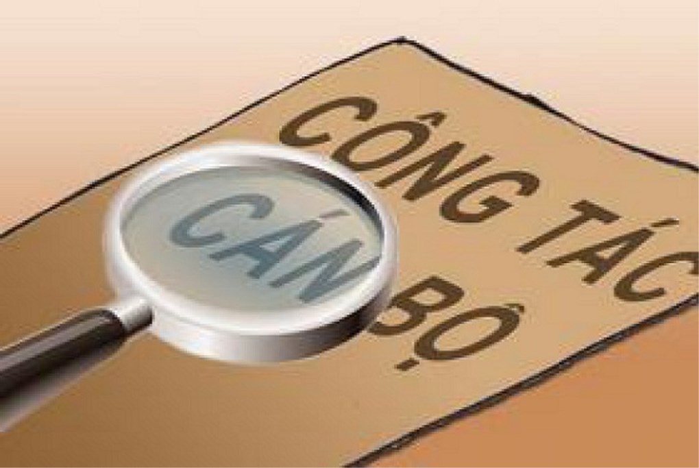 Học sinh các khối lớp phần khởi về dự khai giảng năm học mới.