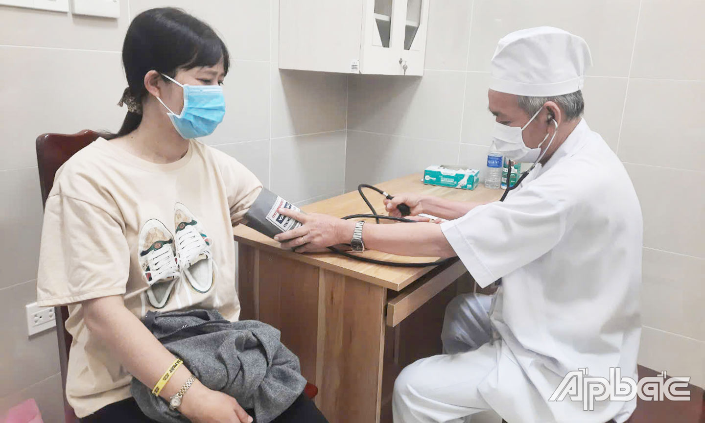 Cần thường xuyên theo dõi sức khỏe để phòng ngừa bệnh tim mạch.
