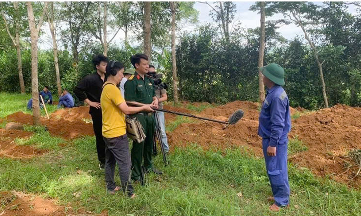 Hậu trường phim tài liệu