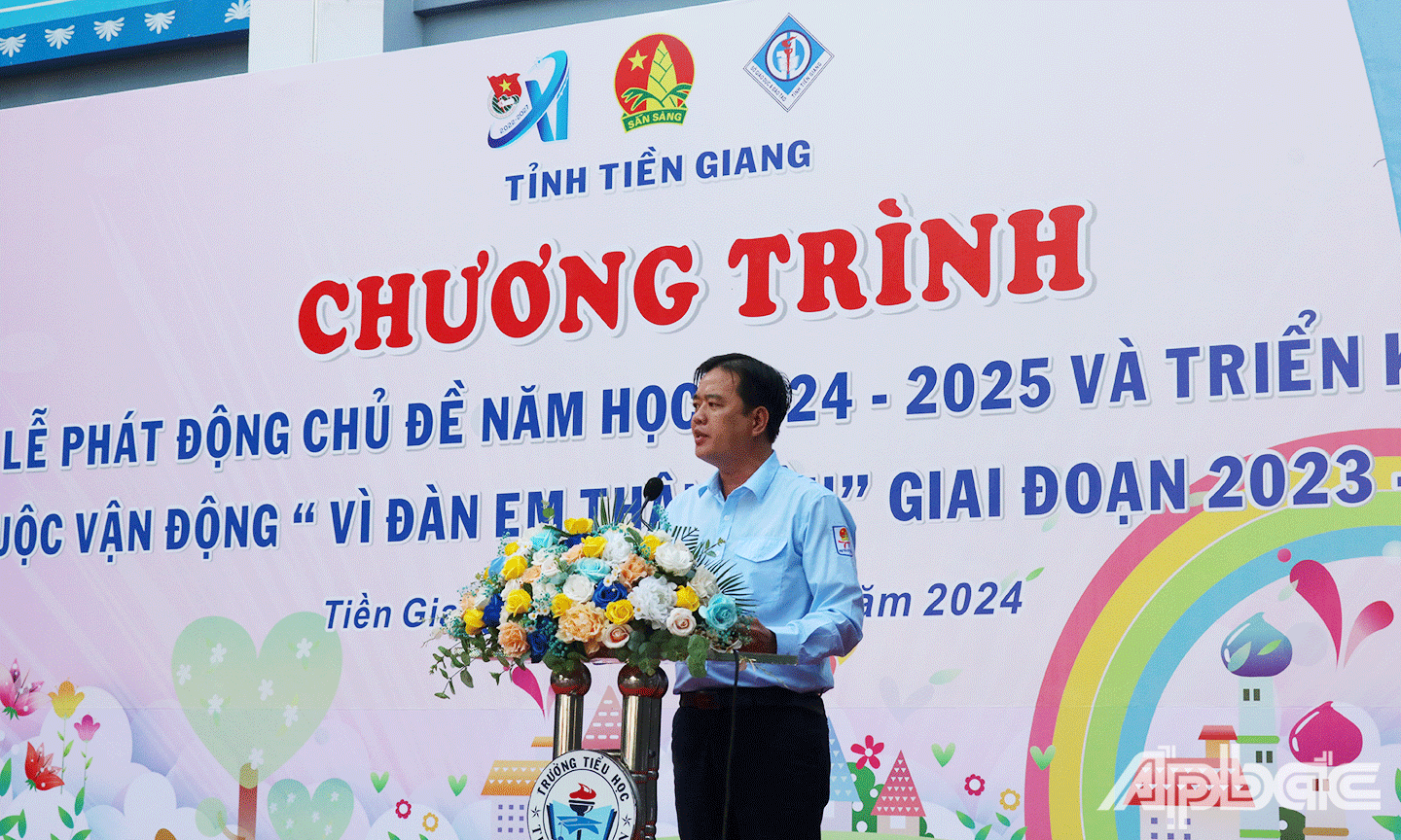 Đồng chí Phạm Thanh Giang phát động động chủ đề năm học 2024 – 2025 và triển khai cuộc vận động 