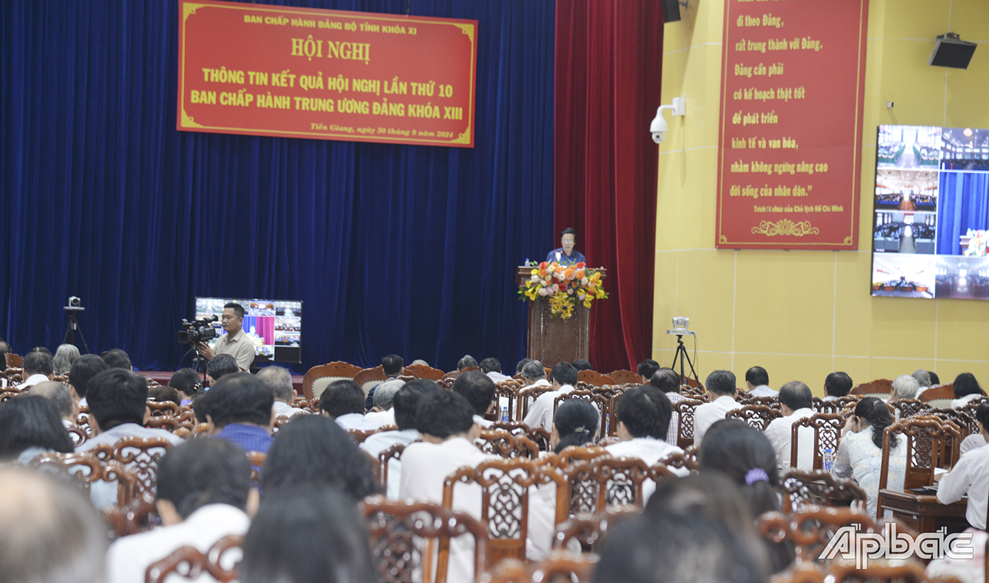 Quang cảnh hội nghị