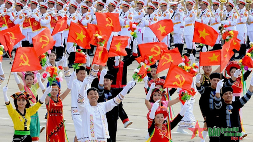 Bản chất quyền lực tối thượng ở Việt Nam là phục vụ nhân dân, phụng sự Tổ quốc. Ảnh: Minh Trường