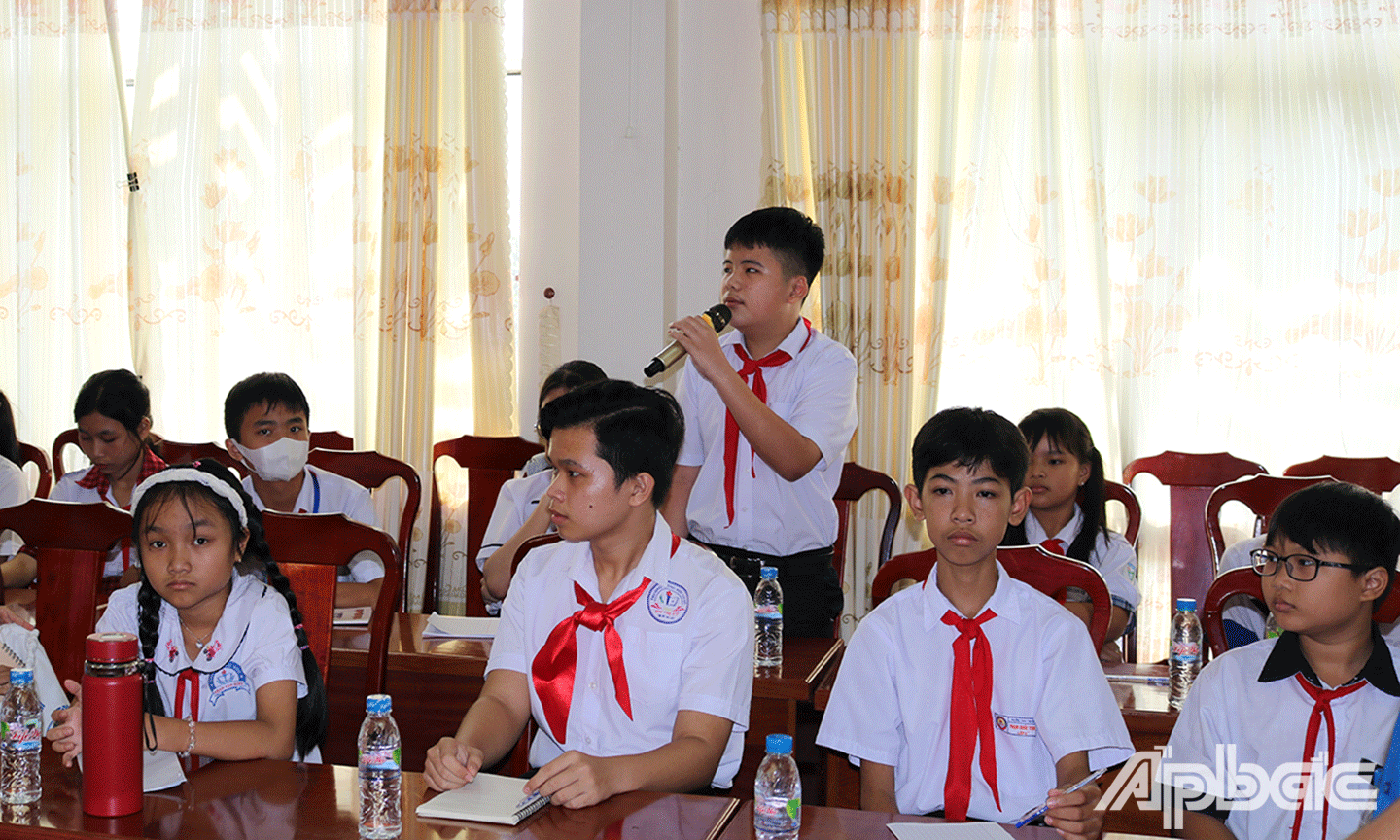 các em thiếu nhi nòng cốt đã có những ý kiến hưởng ứng tích cực và cam kết nỗ lực tham gia hiệu quả vào các hoạt động của Hội đồng Trẻ em