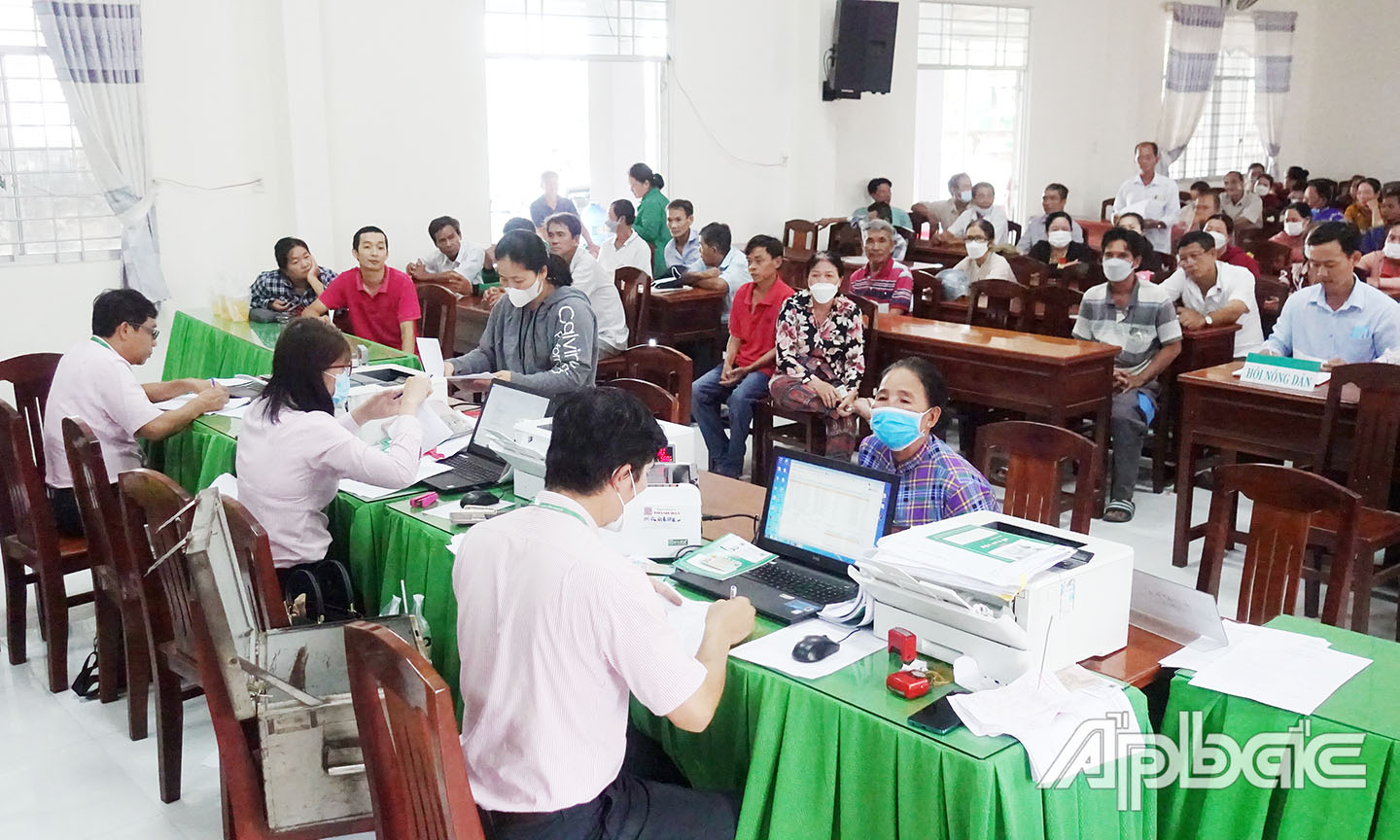 Phòng giao dịch Ngân hàng chính sách xã hội huyện Cai Lậy giải ngân vốn vay tại xã Phú An