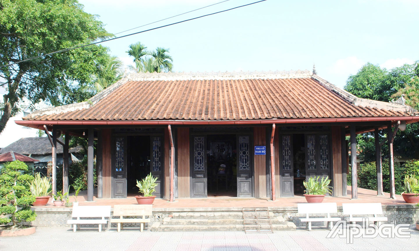  Nhà cổ Nam bộ nhằm tái hiện nét đặc sắc văn hóa kiến trúc nhà ở Nam bộ trong những năm của thế kỷ XIX, XX. 