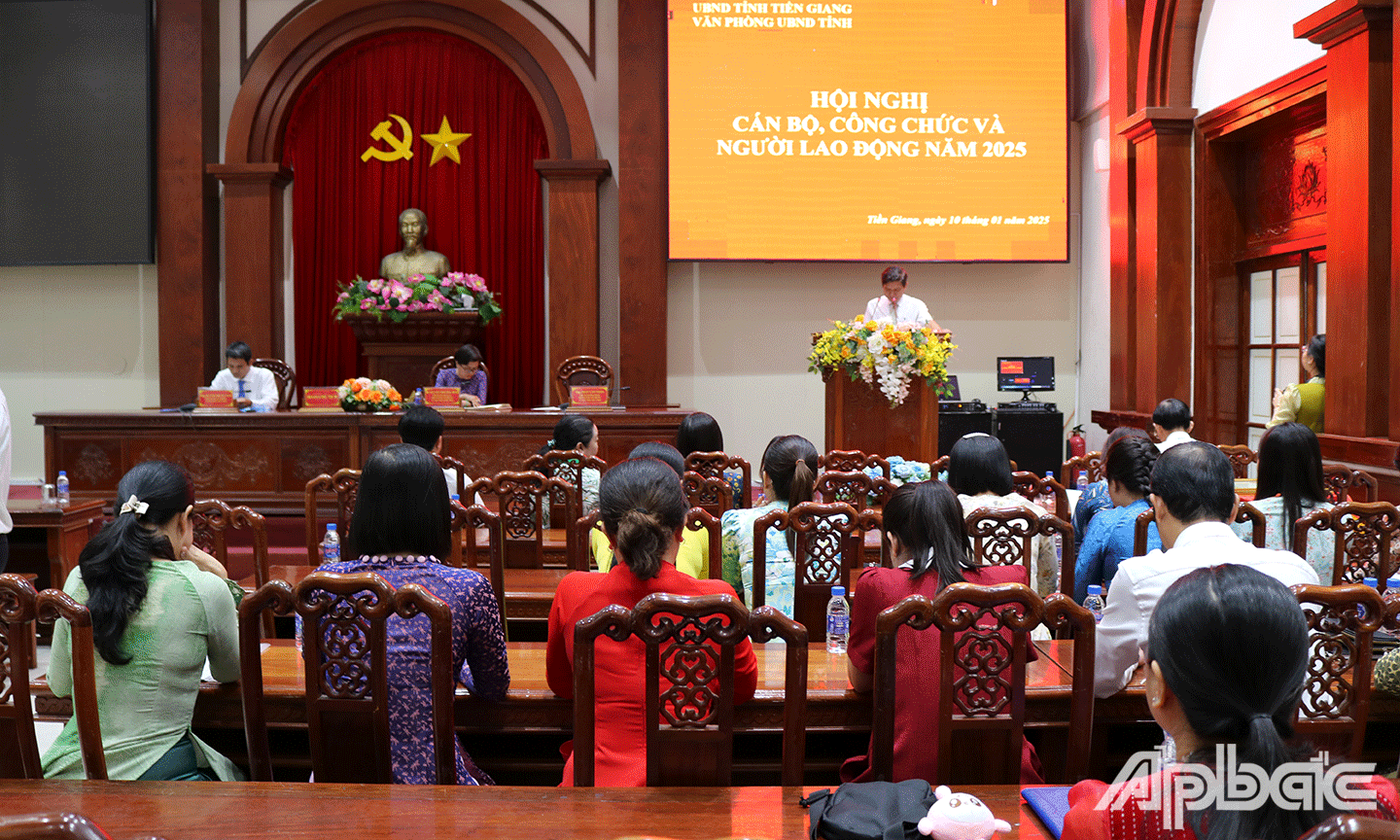 Quang cảnh hội nghị